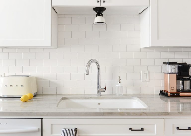 Can You Wash A Toaster In The Sink