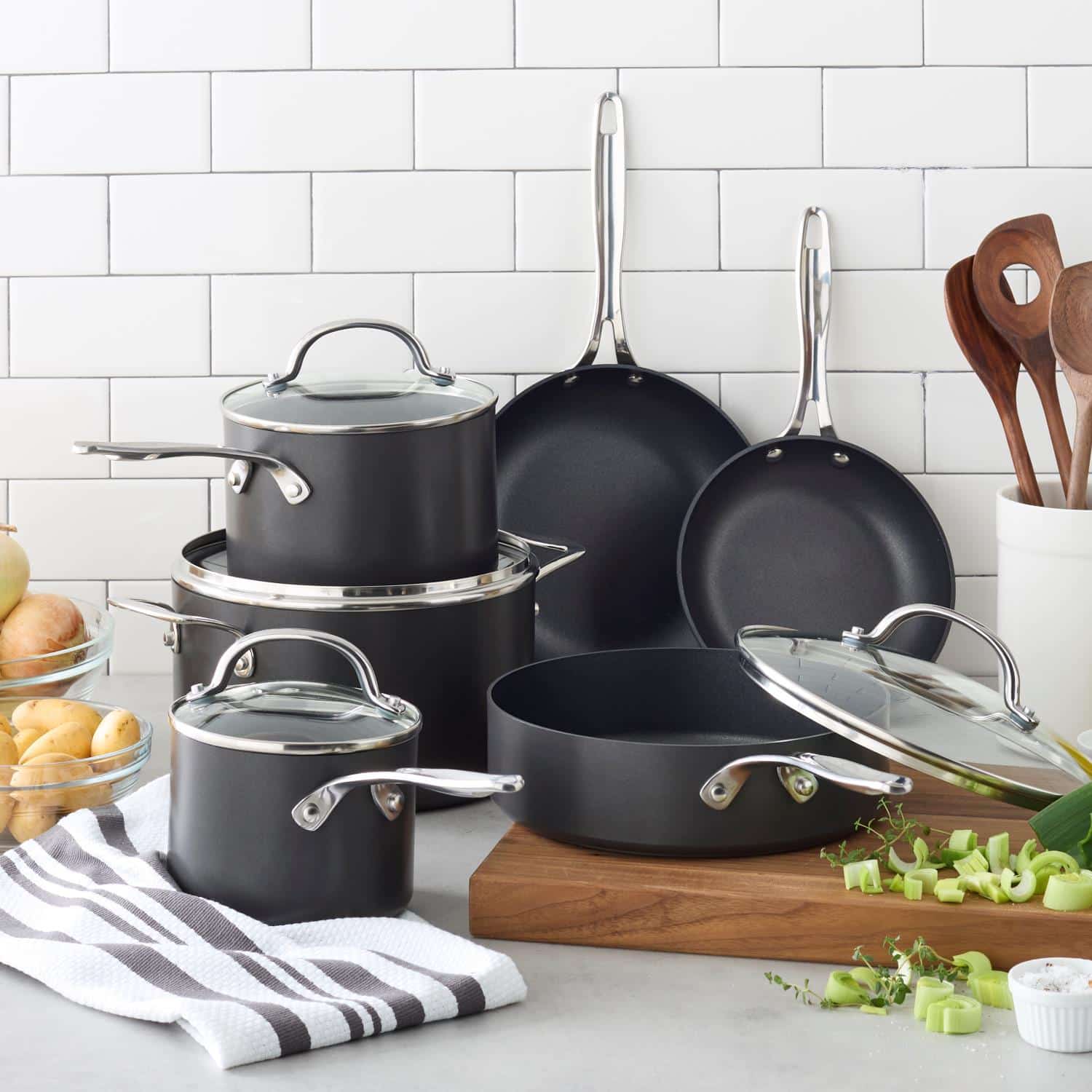 Can You Use Metal On Ceramic Cookware