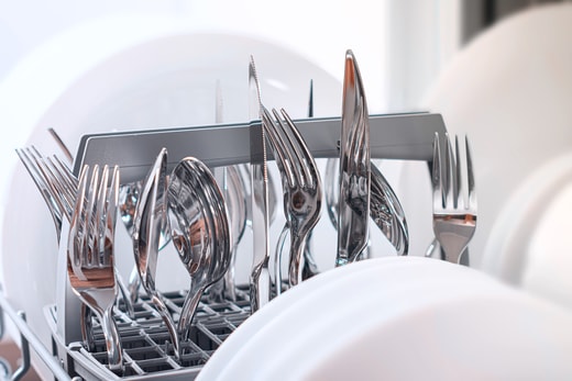 Can Knives Go In The Dishwasher